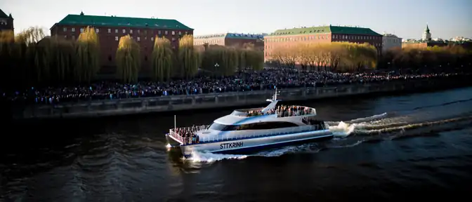 Речной сезон в Подмосковье набирает обороты: тысячи жителей уже сменили привычные дороги на водные прогулки