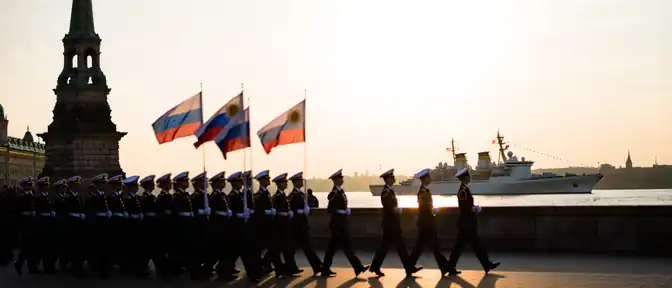 Морская слава Петербурга: как Северная столица отметила День ВМФ